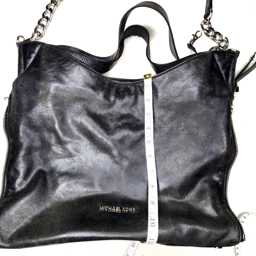Michael Kors Devon Large Hobo Black Leather Shoulder Tote - Picture 10 of 14